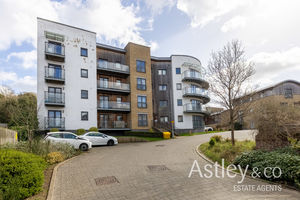 bathroom- click for photo gallery